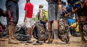 Sierra Leone : cinq Guinéens arrêtés dans une affaire de trafic de migrants