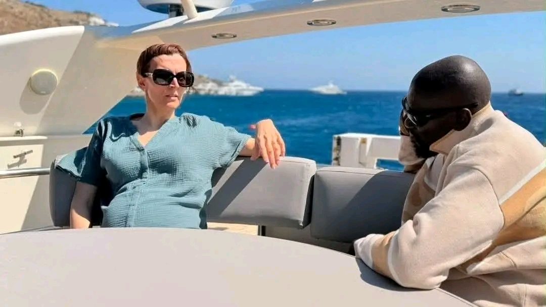 Les premières images de Son Excellence le Président de la République, le Général Mamadi Doumbouya, en vacances.