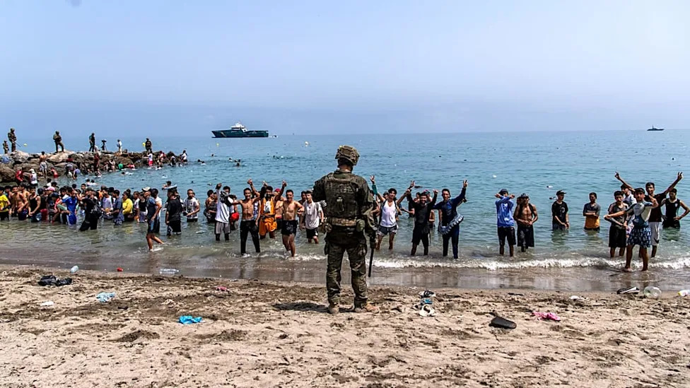 Maroc : la question des contrôles à la frontière de Ceuta au centre des débats